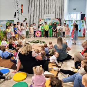 „Wiosenne przedstawienie” w naszym żłobku