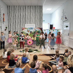 „Wiosenne przedstawienie” w naszym żłobku
