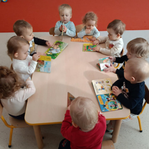 Oglądanie książeczek