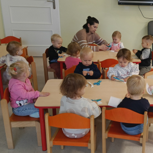 Uczymy się wycinać nożyczkami