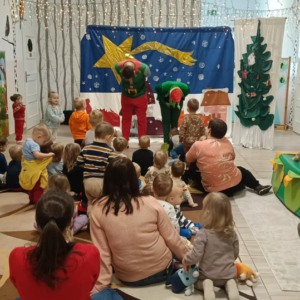 Teatrzyk „Grinch i zaginiona gwiazdka” 