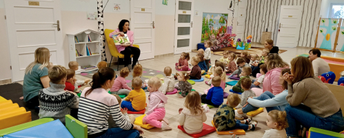 Maluszek w Krainie Książek - Projekt Czytelniczy w naszym żłobku