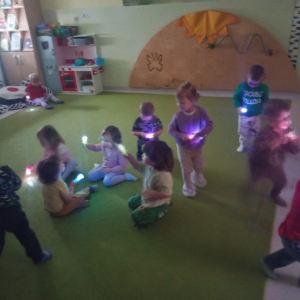 zabawy dowolne dzieci