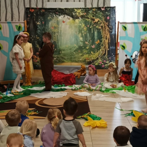 Przedstawienie „O Misiu, który chciał obudzić Wiosnę”