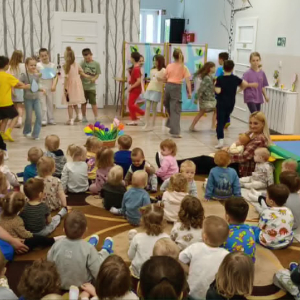 „Wiosenne przedstawienie” w naszym żłobku